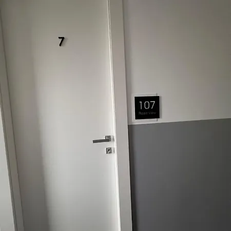 Reale Mountain View Guest house